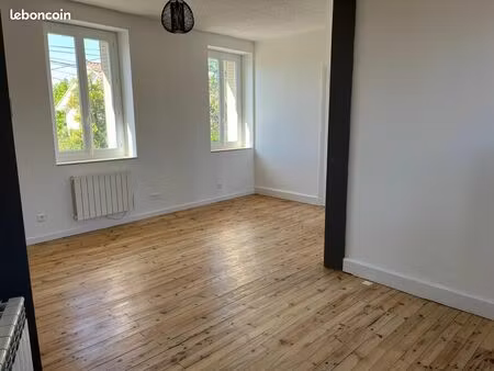 f3 55m2 avec terrasse centre montbrison