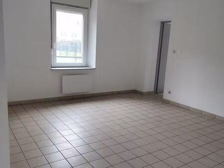 f3 lumineux et repeint à neuf – calme et verdure