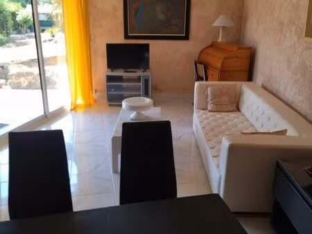 cottage 65m2 avec jardin et piscine