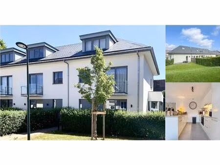 maison à louer avec terrasse et jardin   waterloo (vbd90360)