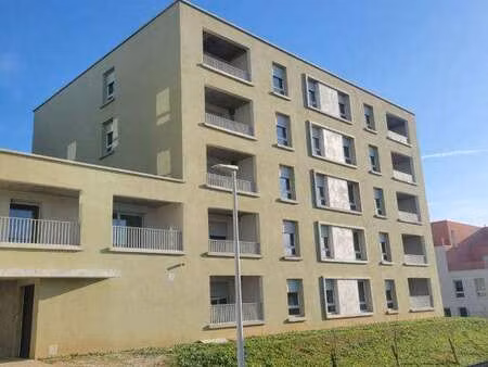 location appartement 3 pièces à colombelles (14460) : à louer 3 pièces / 61m² colombelles