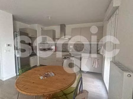 location appartement 4 pièces à saint-barthélemy-d'anjou (49124) : à louer 4 pièces / 94m²