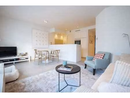 appartement meublé et ensoleillé avec vue sur mer près de l