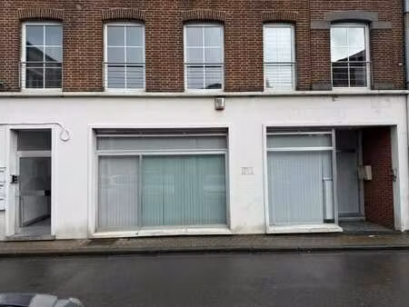 immeuble de bureaux avec garage et parking