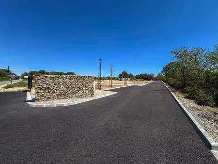 terrain constructible viabilisé à vendre