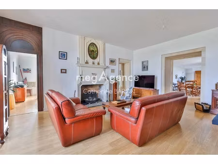 vente appartement 8 pièces 220 m² à le douhet (17100)  499 000 €