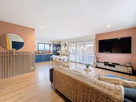 vente maison à mortagne-sur-sèvre (85290) : à vendre / 105m² mortagne-sur-sèvre