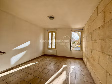 location appartement 2 pièces 42 m² à tarascon (13150)