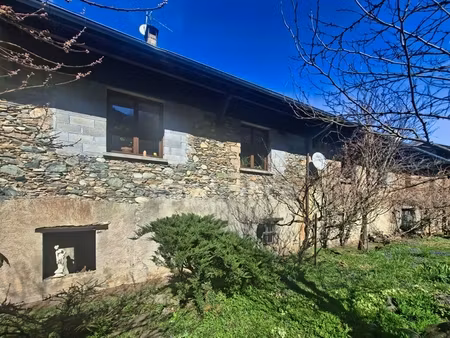 a vendre  tènement immobilier + jardin à vendre à chamoux sur gelon (73) proche la rochett
