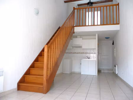 studio mezzanine 36 m2 avec balcon et place parking