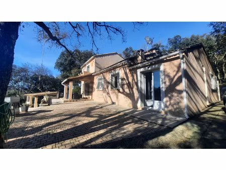 à vendre - secteur quissac - spacieuse villa terrain 3600m2