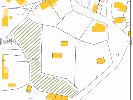 a vendre  terrain proche mer  dans secteur coté