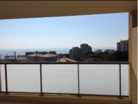 très beau t2 green avenue « macchione »