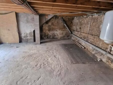 grand garage de 35m2