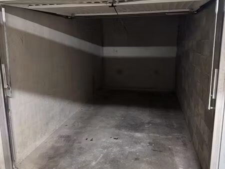 parking/box 12 m² villefranche sur saone