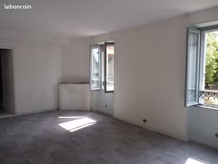 studio 1 pièce 36 m²