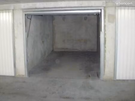 box de garage dans sous terrain