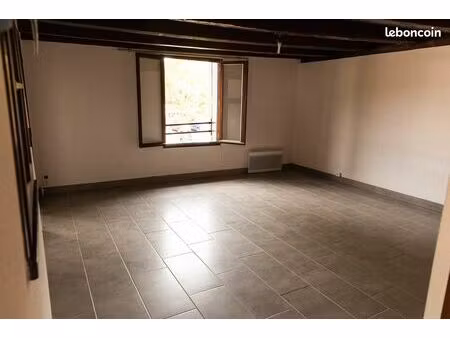 castets location a l annee