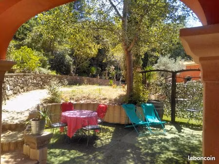 rognes petit t2 meublé jardin privatif en pleinenature