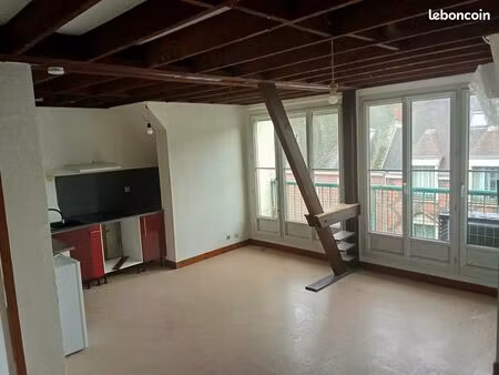 appartement f2 avec climatisation en centre-ville de gien
