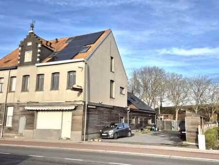 commercieel gelegen handelspand met woonst  private parki...