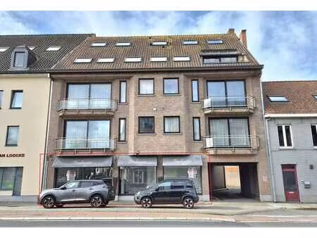 handelspand op een unieke centrale ligging met diverse mo...