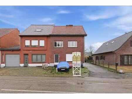 te renoveren gezinswoning in sint-truiden