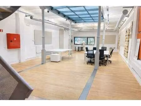 bureau (100m²) en sous-location dans un centre d’entreprises