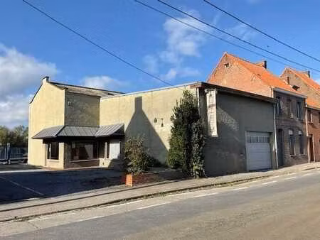 polyvalent gebouw met loods  magazijn of winkelruimte in ...