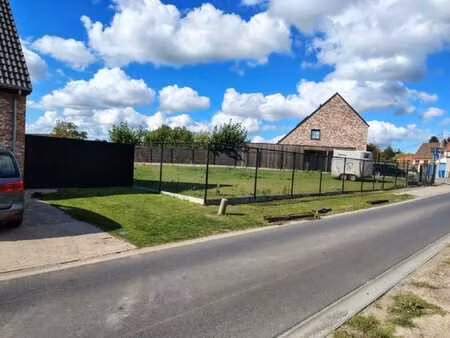 prachtig stuk bouwgrond 775m² voor open bebouwing. (ref.1...