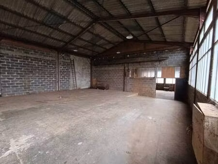 local d'activités à vendre