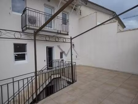 maison de ville à louer