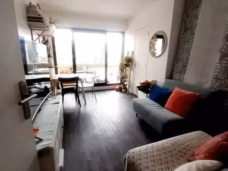 location appartement 1 pièce 25 m² à montreuil (93100)
