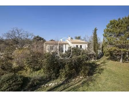 exclusivité - maison rénovée avec piscine à vendre à viens
