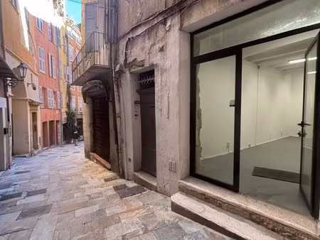 local commercial 80 m² exploitables