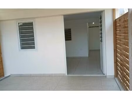 location appartement  m² t-1 à sainte-luce  780 €