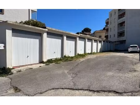 location stationnement  13 m² t- à la seyne-sur-mer  147 €