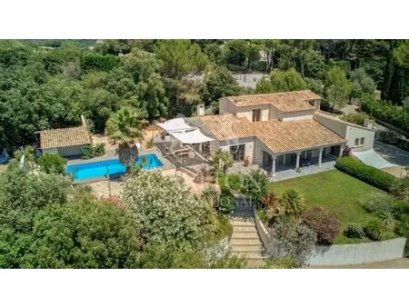 biot – proche valbonne  spacieuse villa rénovée avec vue dominante collines et aperçu mer