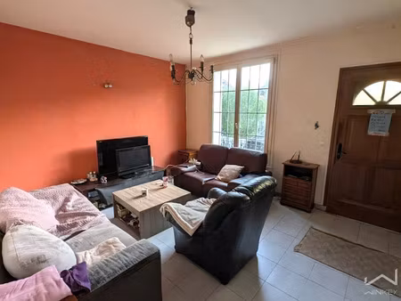 location appartement 6 pièces 110 m² à villeneuve-le-roi (94290)  480 €