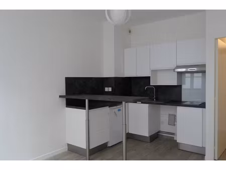 charmant t1 bis d'environ 30m2  centre ville de bayonne