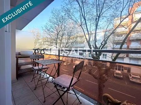 studio avec balcon  parking  proche olympia