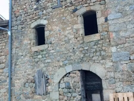 maison de village avec gros potentiel à renover entièrement