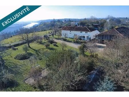 maison de caractère 213 m2  terrain 4000 m2  dépendances  avec vue dominante  caractère et