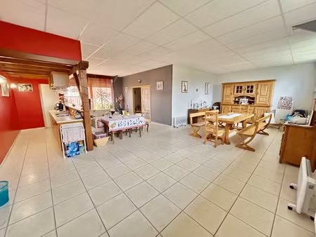 maison individuelle 196 00 m²  terrain 1556 00 m²