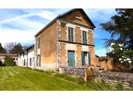 maison saintes m² t-4 à vendre  364 000 €
