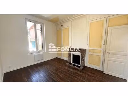 a beauvais proche de l'université et du centre commercial du jeu de paume