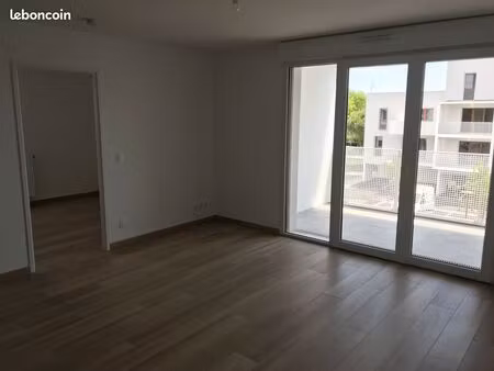 appartement 2 pièces . 40 m² . blanquefort