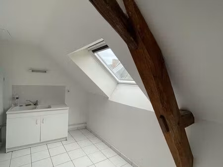 f2 lumineux - centre-ville ecommoy