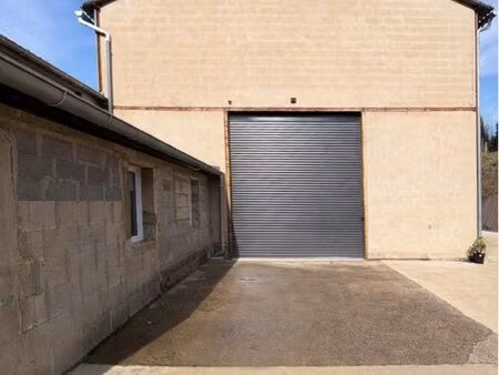 à louer à louer – abrest – entrepôt / local d’activité – 237 m²