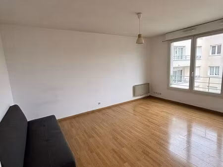 studio 30m2 cergy le haut